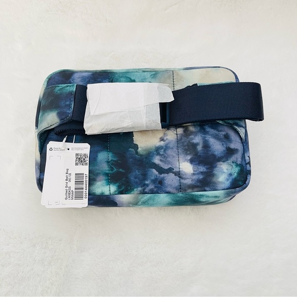 Lululemon Quilted Grid Belt Bag - Picture 4 of 10